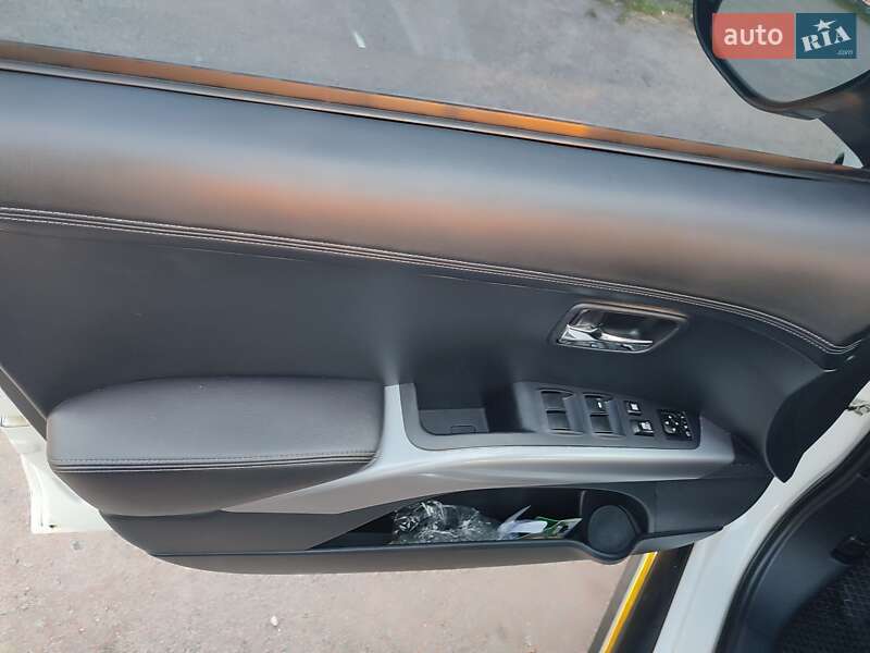 Внедорожник / Кроссовер Mitsubishi Outlander 2012 в Нежине