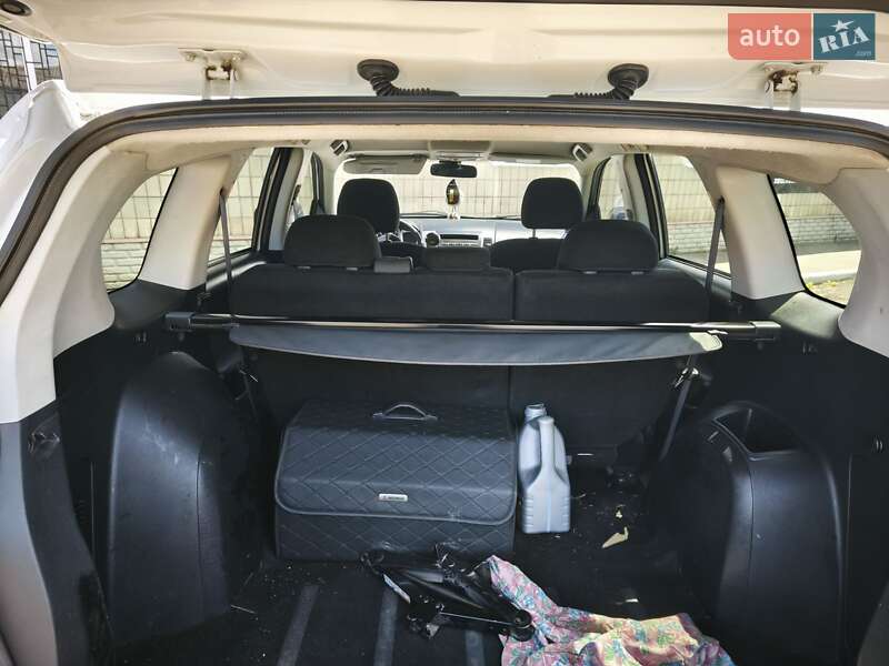 Позашляховик / Кросовер Mitsubishi Outlander 2011 в Чорнухах