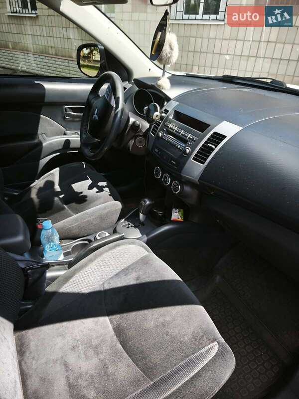 Позашляховик / Кросовер Mitsubishi Outlander 2011 в Чорнухах