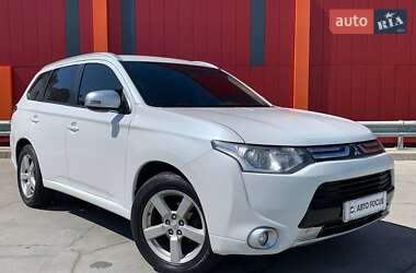 Внедорожник / Кроссовер Mitsubishi Outlander 2012 в Киеве