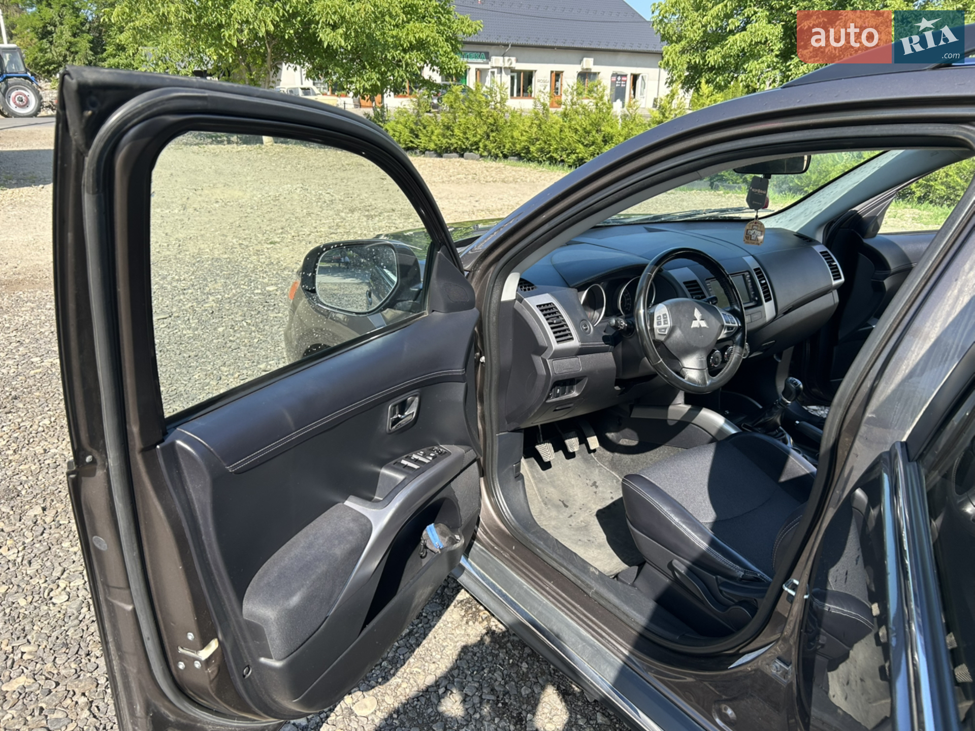 2011 Mitsubishi Outlander - мініатюра 9