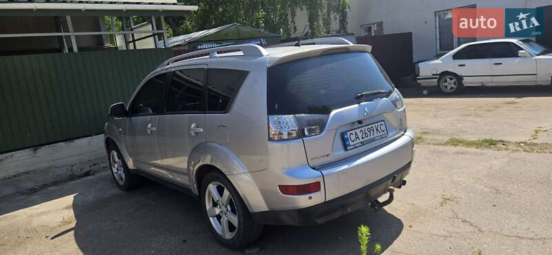 Внедорожник / Кроссовер Mitsubishi Outlander 2008 в Черкассах