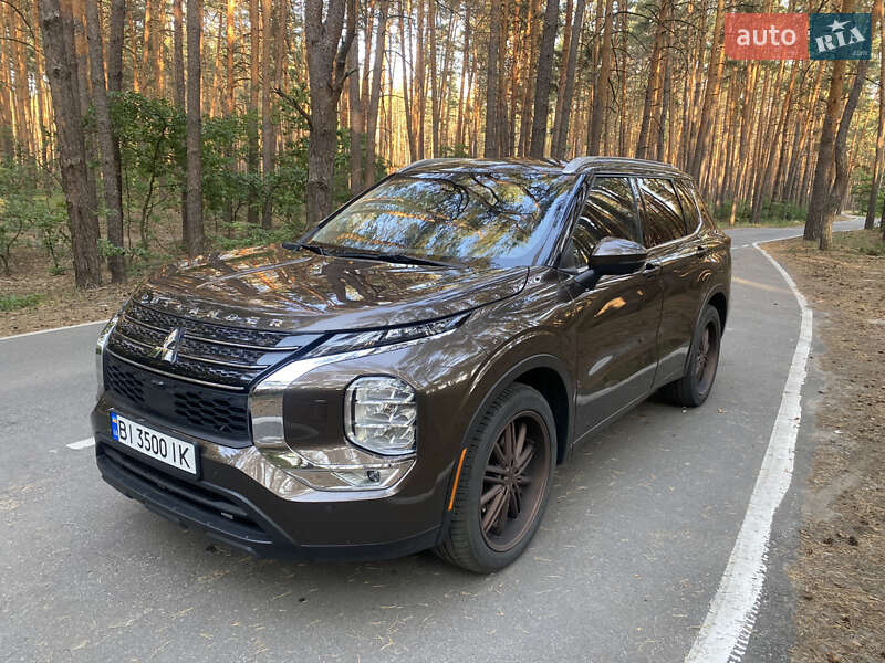 Внедорожник / Кроссовер Mitsubishi Outlander 2022 в Полтаве фото 4 Внедорожник / Кроссовер Mitsubishi Outlander 2022 в Полтаве
