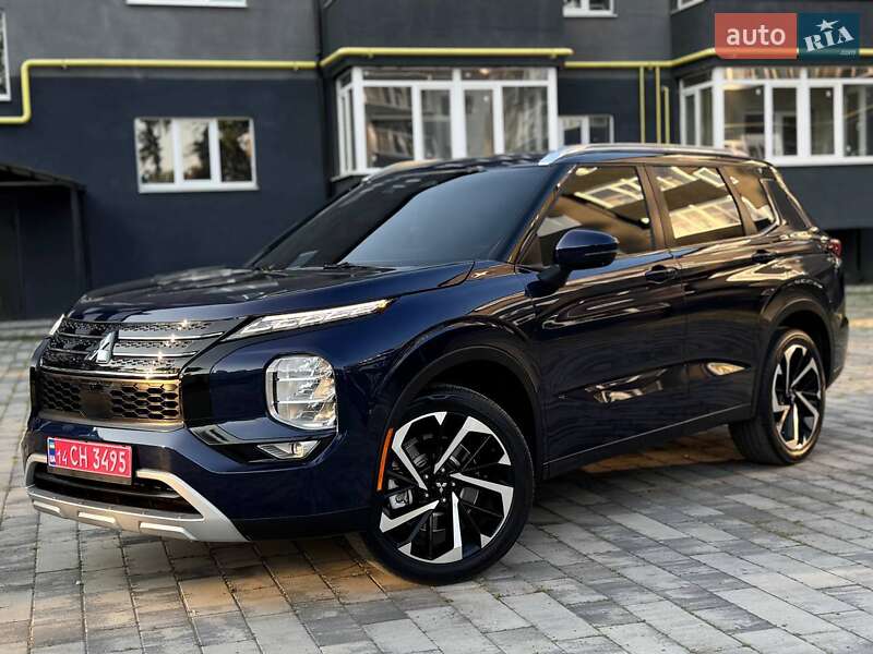 Mitsubishi Outlander 2023