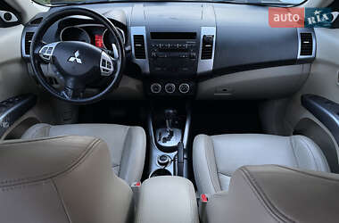 Позашляховик / Кросовер Mitsubishi Outlander 2007 в 