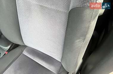 Внедорожник / Кроссовер Mitsubishi Outlander 2006 в 