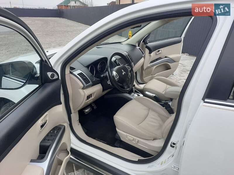 Внедорожник / Кроссовер Mitsubishi Outlander 2011 в Кропивницком