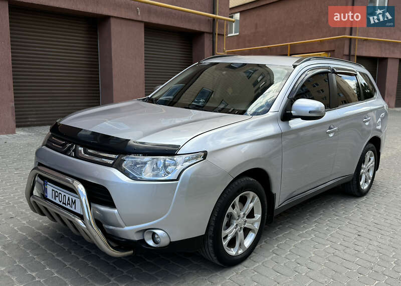 Mitsubishi Outlander 2013