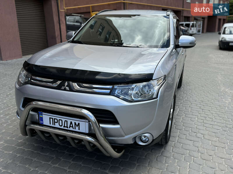 Внедорожник / Кроссовер Mitsubishi Outlander 2013 в Виннице