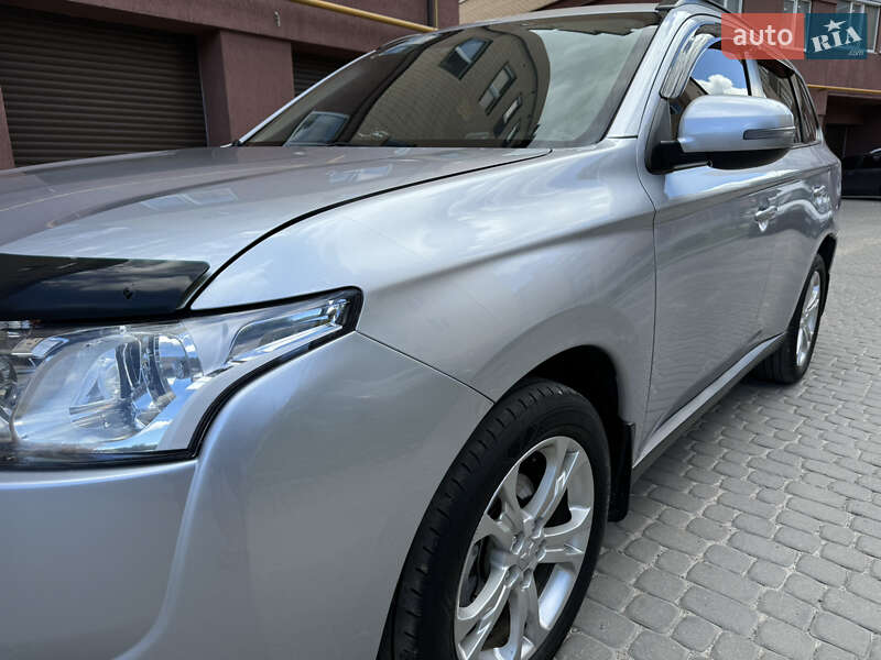 Внедорожник / Кроссовер Mitsubishi Outlander 2013 в Виннице
