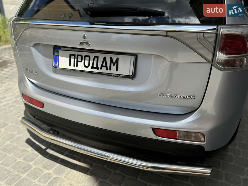 Внедорожник / Кроссовер Mitsubishi Outlander 2013 в Виннице