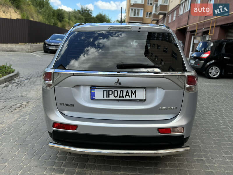 Внедорожник / Кроссовер Mitsubishi Outlander 2013 в Виннице