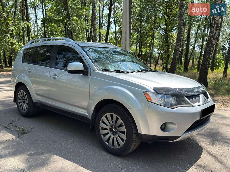Внедорожник / Кроссовер Mitsubishi Outlander 2008 в Ахтырке