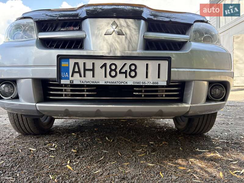 Внедорожник / Кроссовер Mitsubishi Outlander 2009 в Славянске