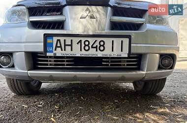 Внедорожник / Кроссовер Mitsubishi Outlander 2009 в 