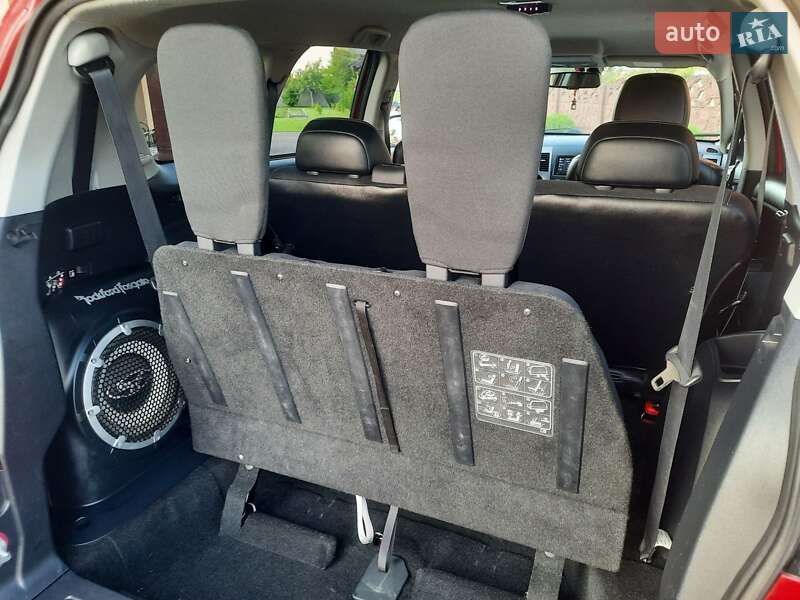 Внедорожник / Кроссовер Mitsubishi Outlander 2012 в Стрые