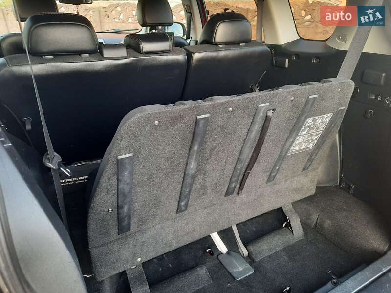 Внедорожник / Кроссовер Mitsubishi Outlander 2012 в Стрые