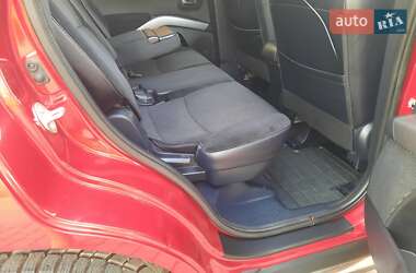Внедорожник / Кроссовер Mitsubishi Outlander 2012 в 