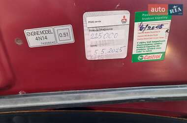 Внедорожник / Кроссовер Mitsubishi Outlander 2012 в 