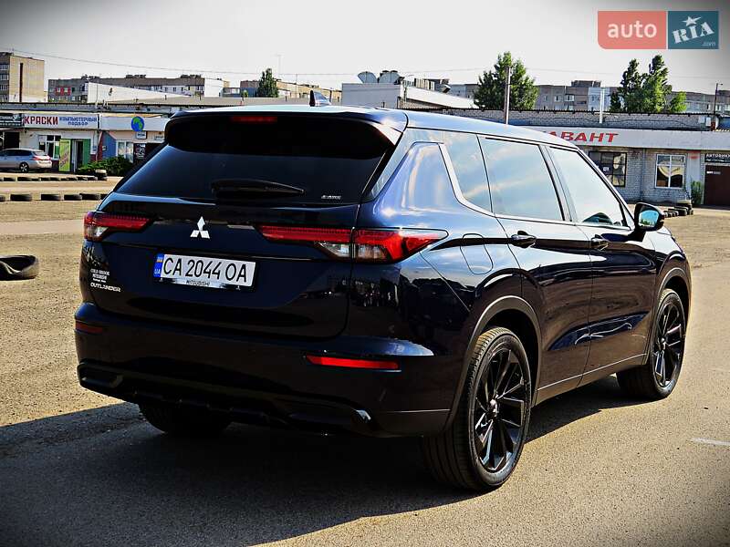 Позашляховик / Кросовер Mitsubishi Outlander 2022 в Черкасах фото 3 Позашляховик / Кросовер Mitsubishi Outlander 2022 в Черкасах