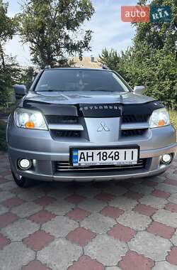 Внедорожник / Кроссовер Mitsubishi Outlander 2009 в 
