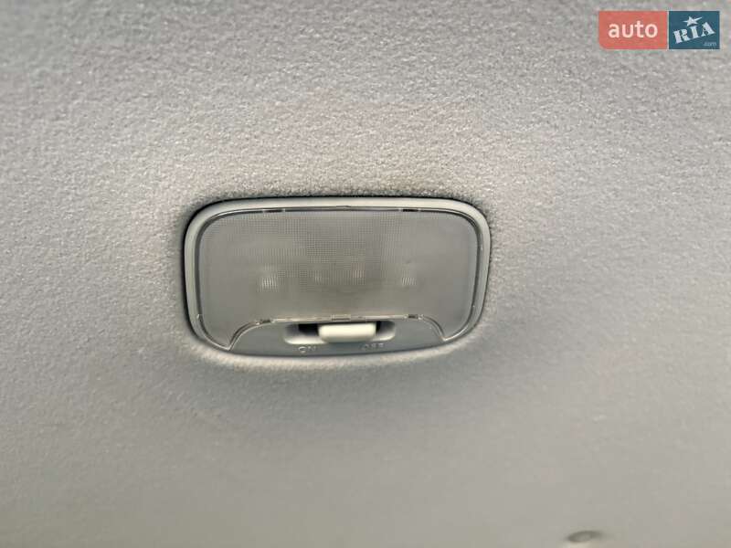 Внедорожник / Кроссовер Mitsubishi Outlander 2009 в Славянске