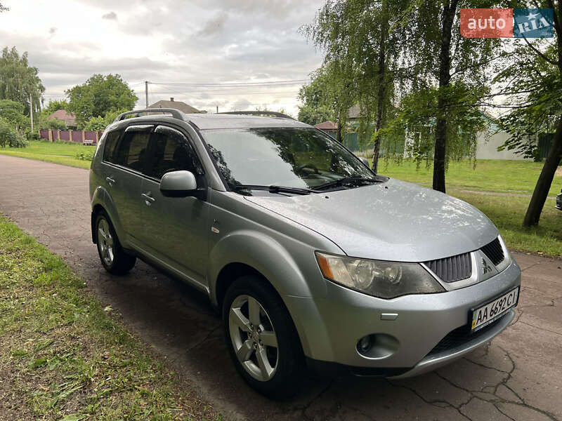 Внедорожник / Кроссовер Mitsubishi Outlander 2008 в Нежине