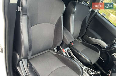 Внедорожник / Кроссовер Mitsubishi Outlander 2010 в 