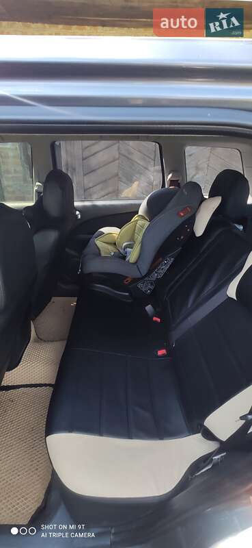 Позашляховик / Кросовер Mitsubishi Outlander 2006 в Шацьку