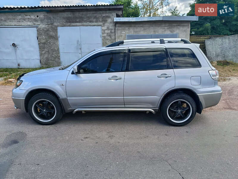 Внедорожник / Кроссовер Mitsubishi Outlander 2003 в Коростене