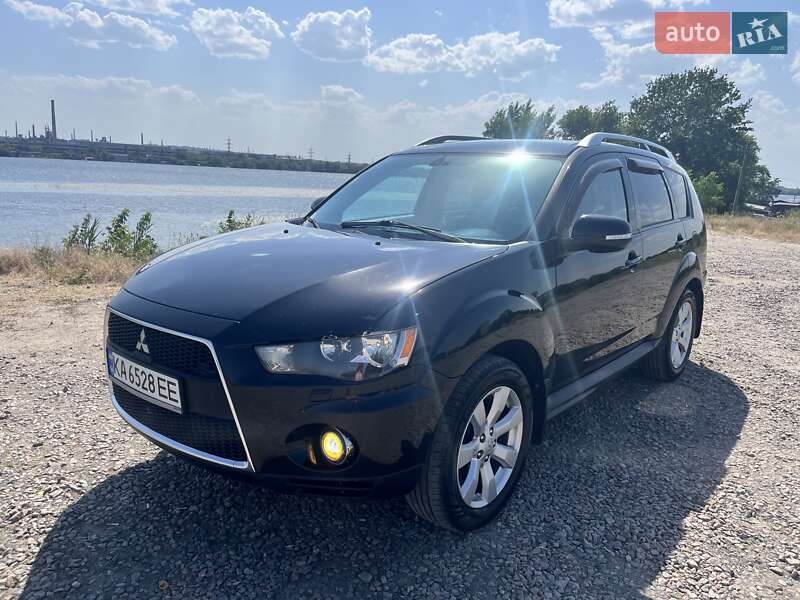 Mitsubishi Outlander 2010