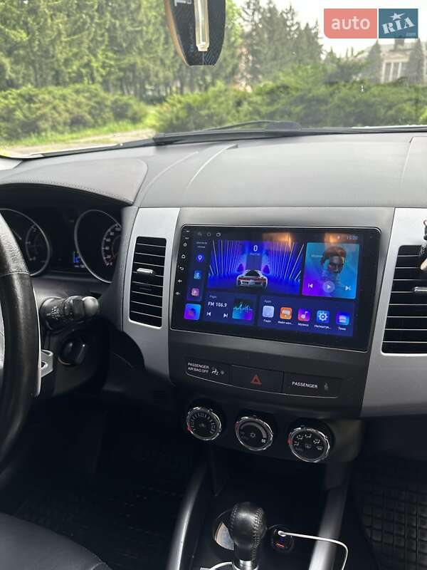 Внедорожник / Кроссовер Mitsubishi Outlander 2011 в Кривом Роге