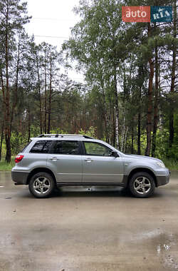 Позашляховик / Кросовер Mitsubishi Outlander 2007 в 