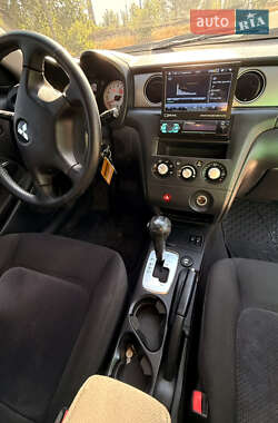Внедорожник / Кроссовер Mitsubishi Outlander 2006 в 
