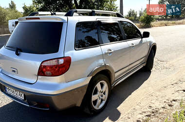 Внедорожник / Кроссовер Mitsubishi Outlander 2006 в 
