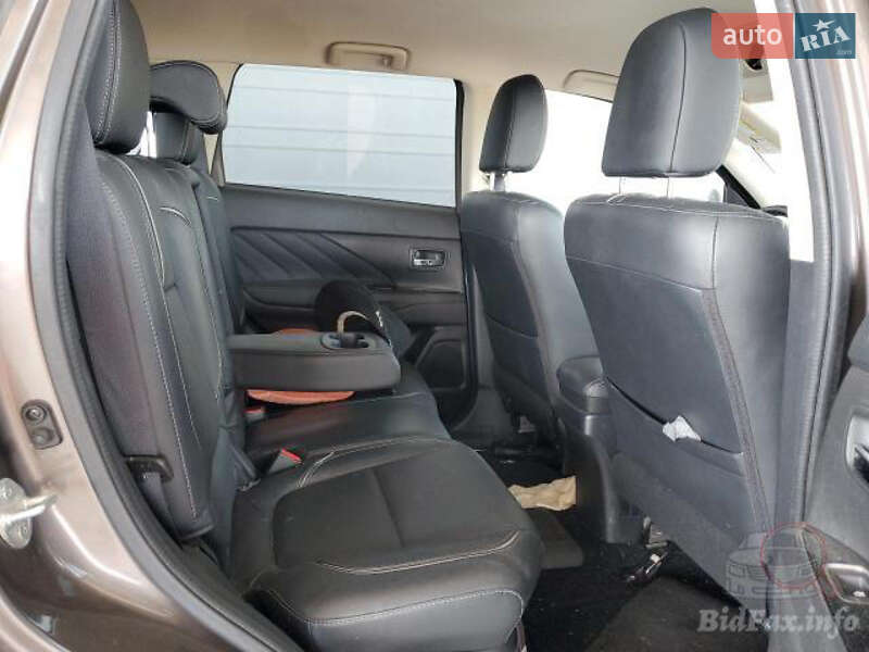 Внедорожник / Кроссовер Mitsubishi Outlander 2018 в Виннице