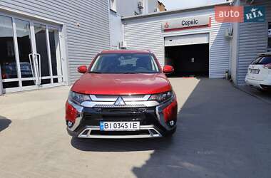 Внедорожник / Кроссовер Mitsubishi Outlander 2022 в 