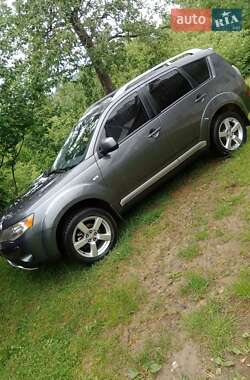 Внедорожник / Кроссовер Mitsubishi Outlander 2007 в Хусте
