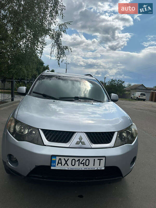 Внедорожник / Кроссовер Mitsubishi Outlander 2007 в Харькове