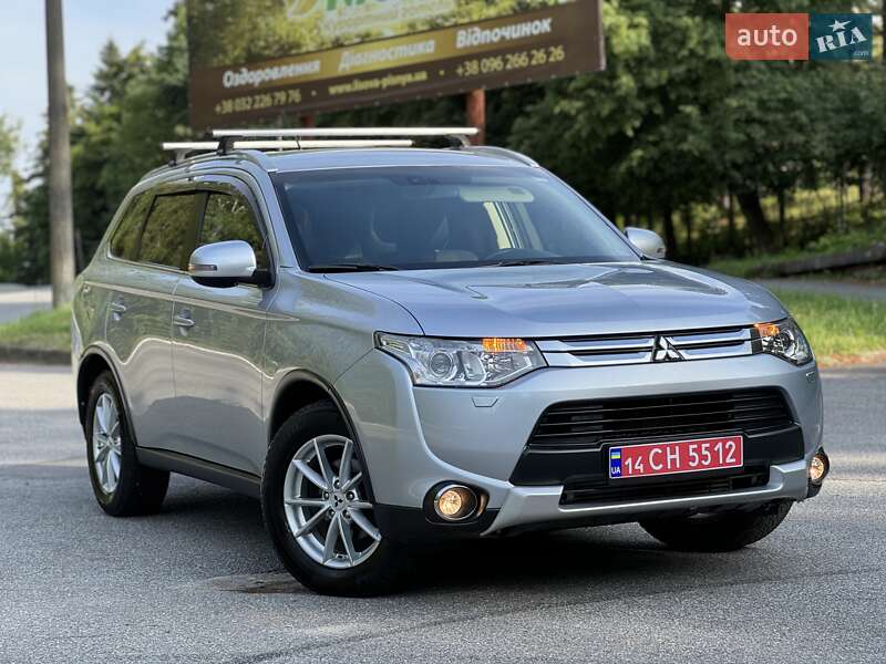 Внедорожник / Кроссовер Mitsubishi Outlander 2015 в Трускавце