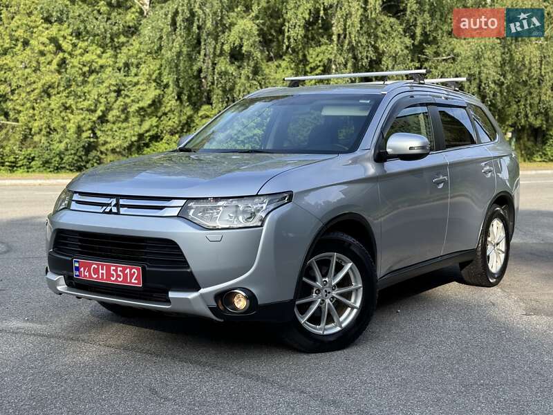 Внедорожник / Кроссовер Mitsubishi Outlander 2015 в Трускавце