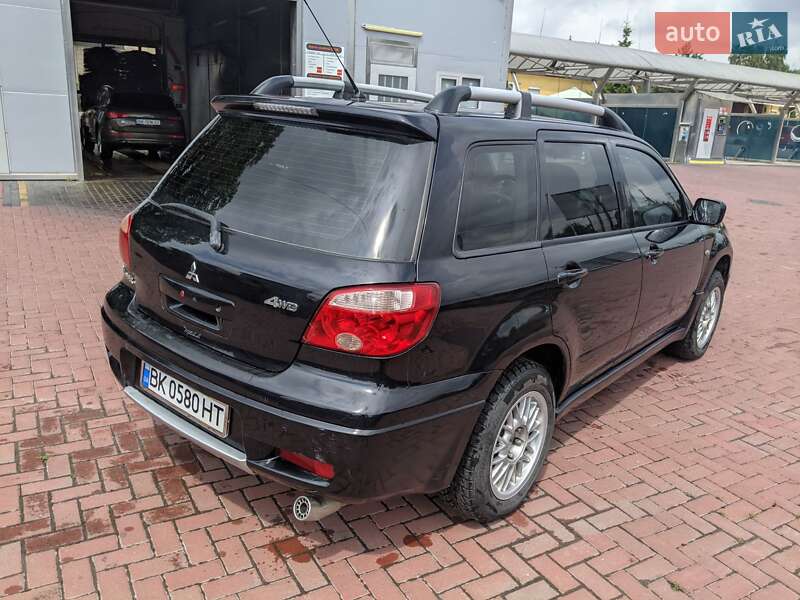 Внедорожник / Кроссовер Mitsubishi Outlander 2007 в Ровно