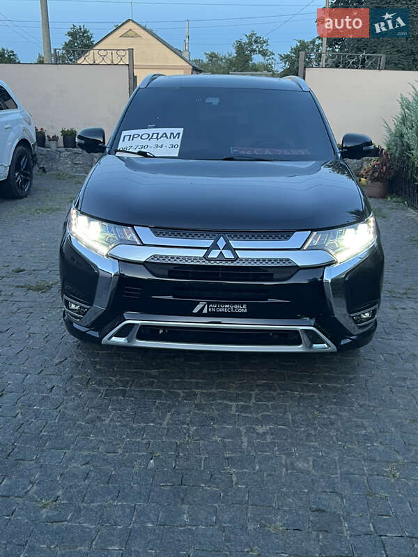 Внедорожник / Кроссовер Mitsubishi Outlander 2019 в Днепре