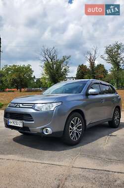 Позашляховик / Кросовер Mitsubishi Outlander 2013 в Кропивницькому