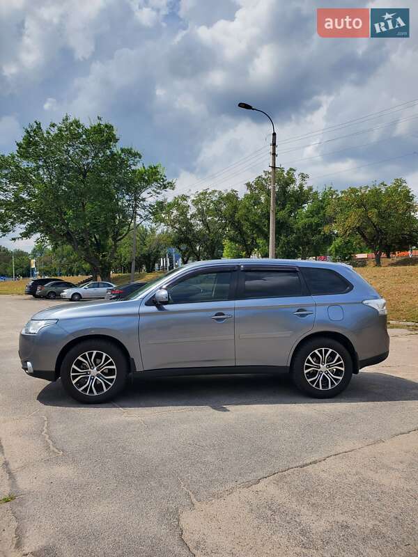 Внедорожник / Кроссовер Mitsubishi Outlander 2013 в Кропивницком