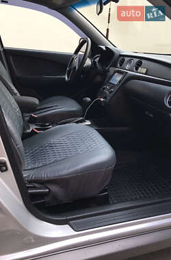 Позашляховик / Кросовер Mitsubishi Outlander 2002 в 