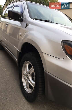 Позашляховик / Кросовер Mitsubishi Outlander 2002 в 