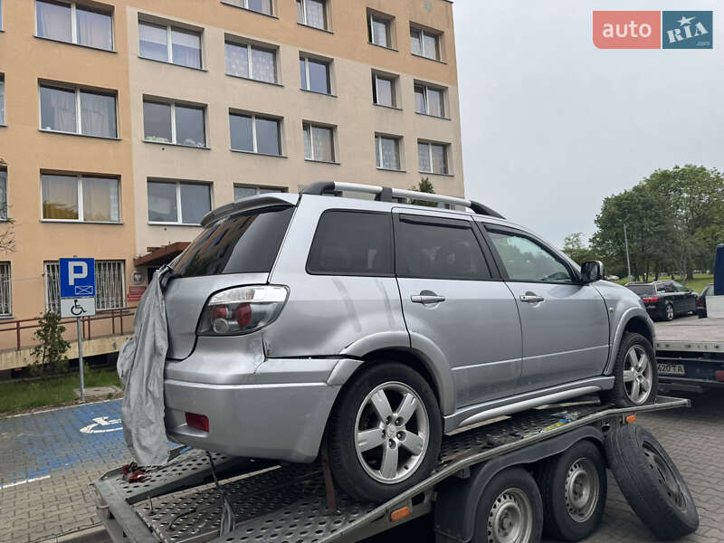 Внедорожник / Кроссовер Mitsubishi Outlander 2006 в Львове