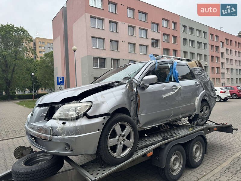 Внедорожник / Кроссовер Mitsubishi Outlander 2006 в Львове