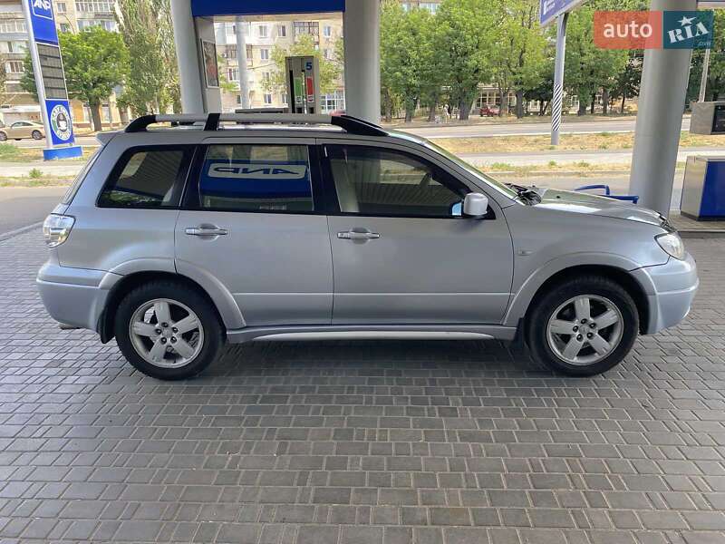 Внедорожник / Кроссовер Mitsubishi Outlander 2008 в Николаеве